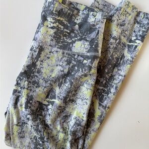 Lululemon Athletica Gray and Yellow Patterned Leggings